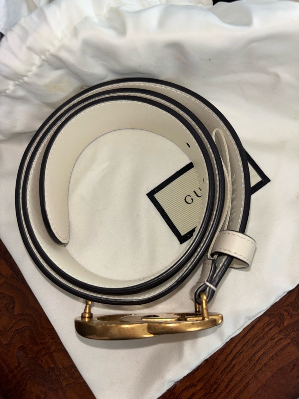 Gucci White Leather Belt with Gold Double G Buckle - Picture 2 of 7